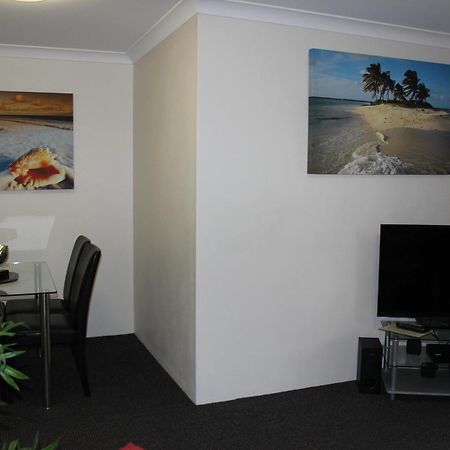 Beaches Serviced Apartments Нельсон-Бей Экстерьер фото