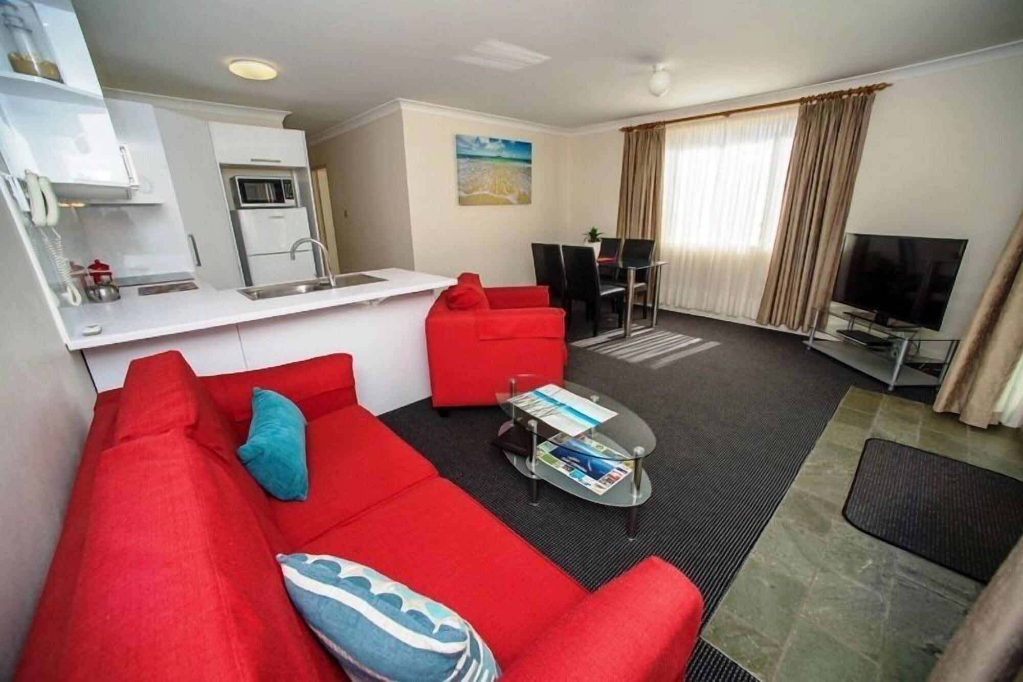 Beaches Serviced Apartments Нельсон-Бей Экстерьер фото