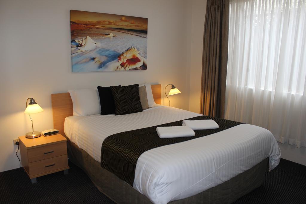 Beaches Serviced Apartments Нельсон-Бей Экстерьер фото
