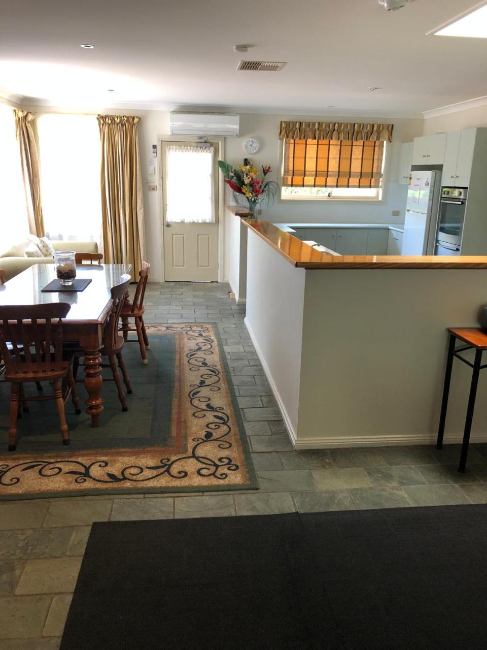 Beaches Serviced Apartments Нельсон-Бей Экстерьер фото